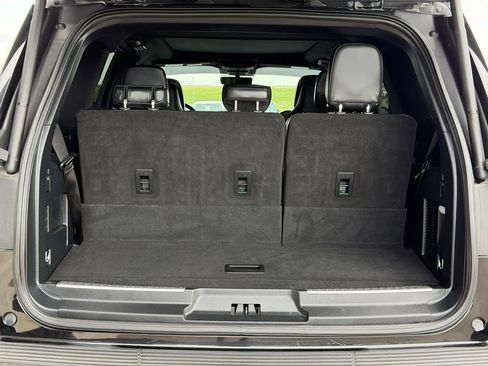 Used 2019 Lincoln Navigator Reserve AWD/4WD image 9