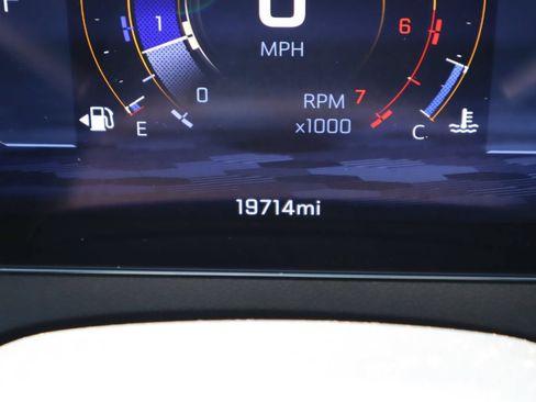 Used 2026 Chevrolet Traverse LT FWD image 11