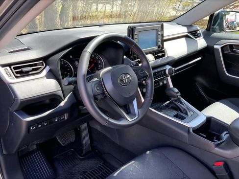 Used 2022 Toyota RAV4 XLE w/ Convenience Package AWD/4WD image 18