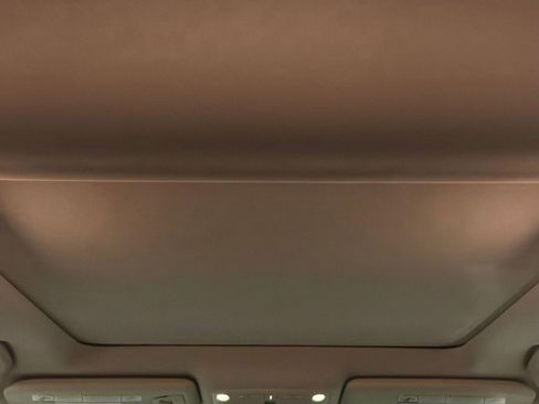 Used 2020 Nissan Rogue SL w/ Premium Package image 14