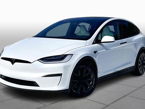 Used 2022 Tesla Model X image 1