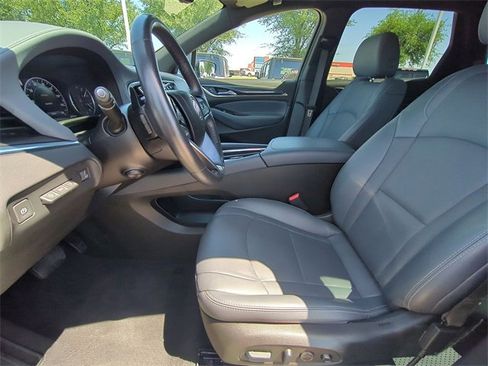 Used 2024 Buick Enclave Premium image 19