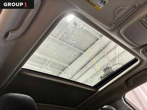 Used 2023 Subaru Forester Premium image 14