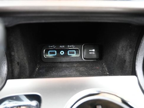 Used 2019 Jeep Grand Cherokee Overland AWD/4WD image 22
