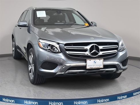 Used 2019 Mercedes-Benz GLC 300 image 3