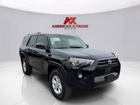 Used 2024 Toyota 4Runner SR5 AWD/4WD image 8