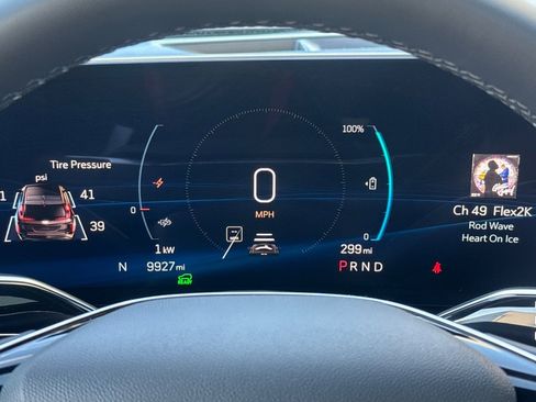 Certified 2024 Cadillac Lyriq Tech w/ Driver Assist Package image 35