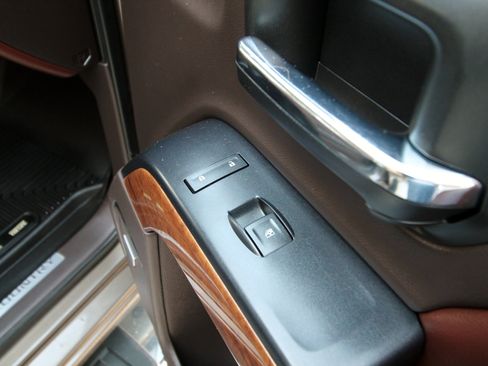 Used 2015 Chevrolet Silverado 2500 High Country AWD/4WD image 37