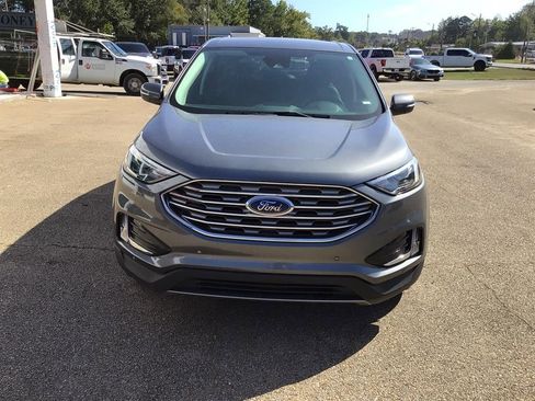 Used 2024 Ford Edge Titanium image 6