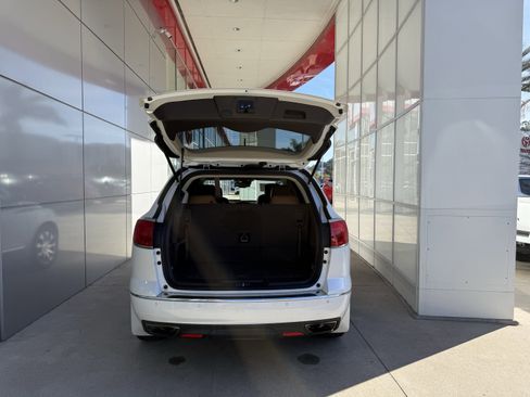 Used 2017 Buick Enclave Premium w/ Enclave Tuscan Edition image 57