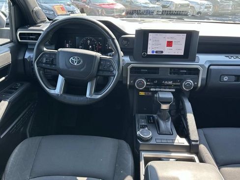 Used 2024 Toyota Tacoma SR5 AWD/4WD image 18