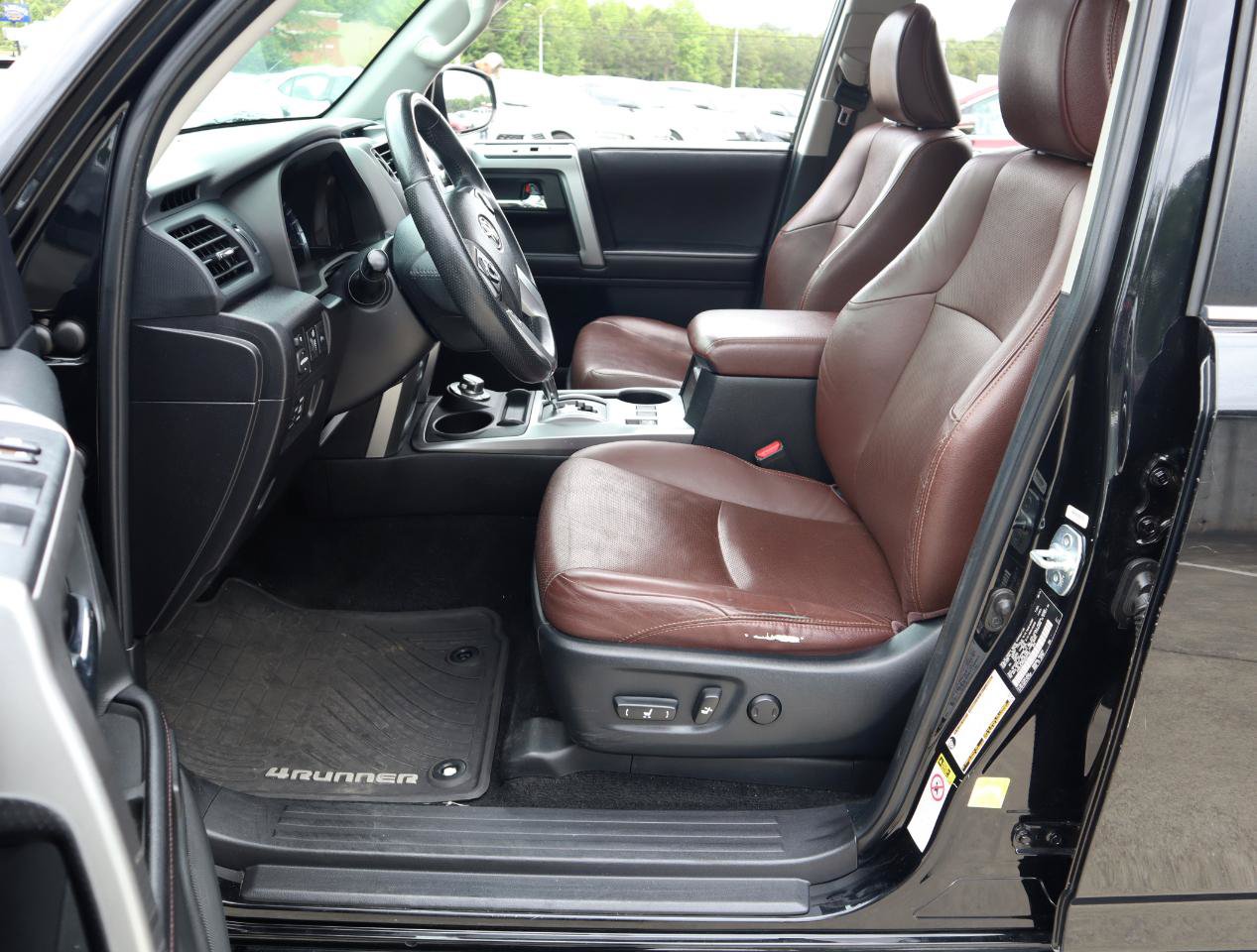 Used 2016 Toyota 4Runner Limited AWD/4WD image 13