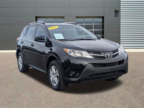 Used 2015 Toyota RAV4 LE AWD/4WD image 3