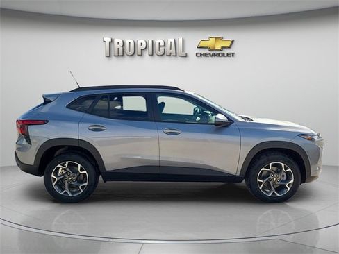 New 2026 Chevrolet Trax LT image 6