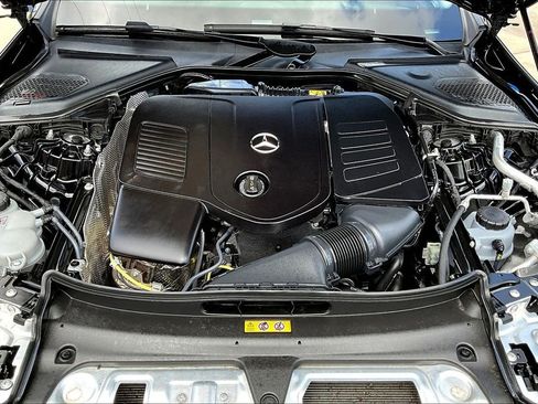 Used 2025 Mercedes-Benz E 350 Sedan image 13