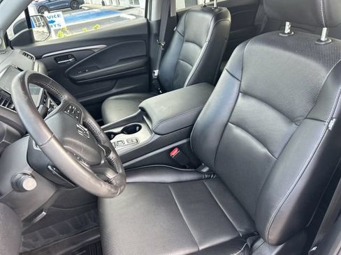 Certified 2025 Honda Ridgeline RTL image 11