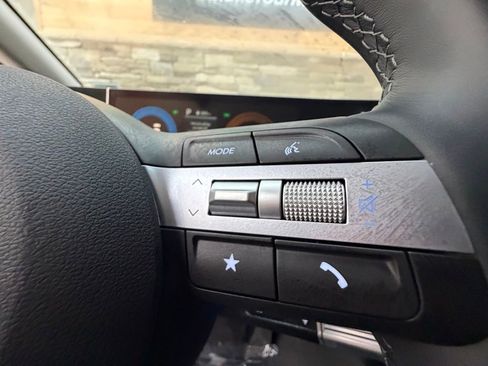 Certified 2025 Hyundai Sonata SEL FWD image 23
