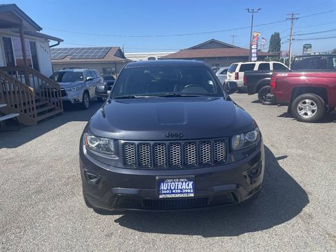 Used 2014 Jeep Grand Cherokee Altitude RWD image 3