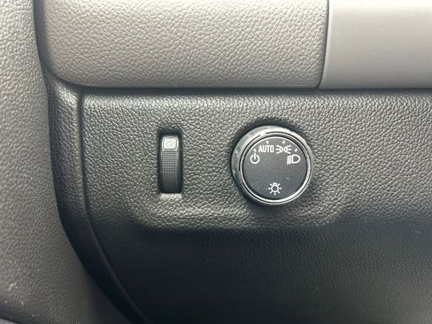 Used 2017 Chevrolet Colorado W/T w/ WT Convenience Package image 14