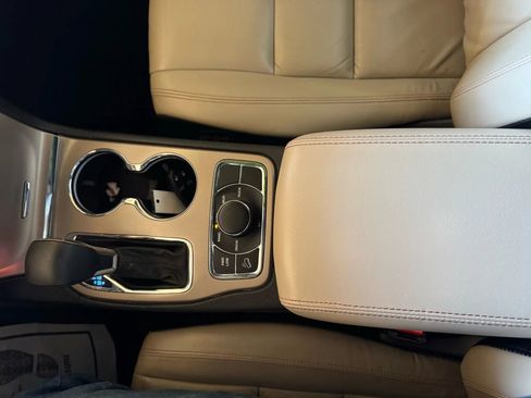 Used 2017 Jeep Grand Cherokee Limited 75th Anniversary image 15