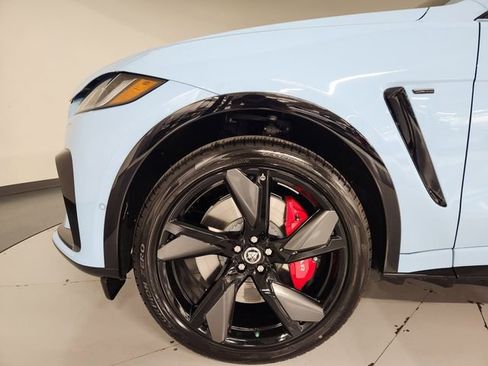 New 2026 Jaguar F-PACE SVR image 11