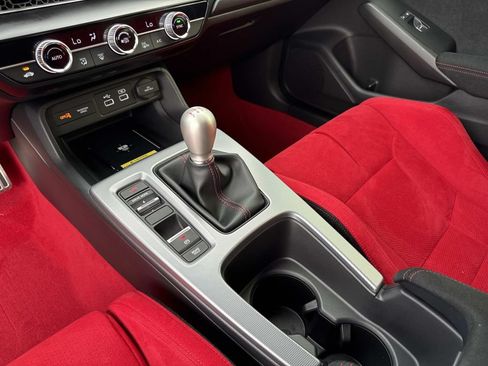 Used 2025 Honda Civic Type R image 25