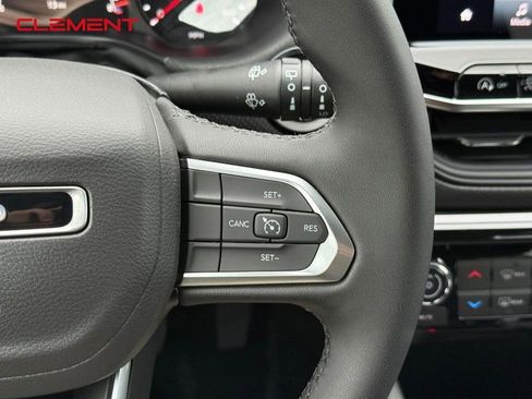 New 2026 Jeep Compass Latitude image 14