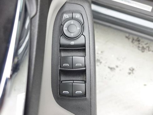 Used 2020 Chevrolet Equinox Premier image 21