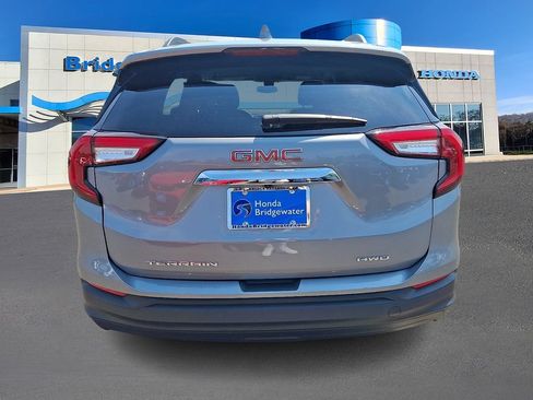 Used 2023 GMC Terrain SLE w/ Driver Convenience Package AWD/4WD image 5