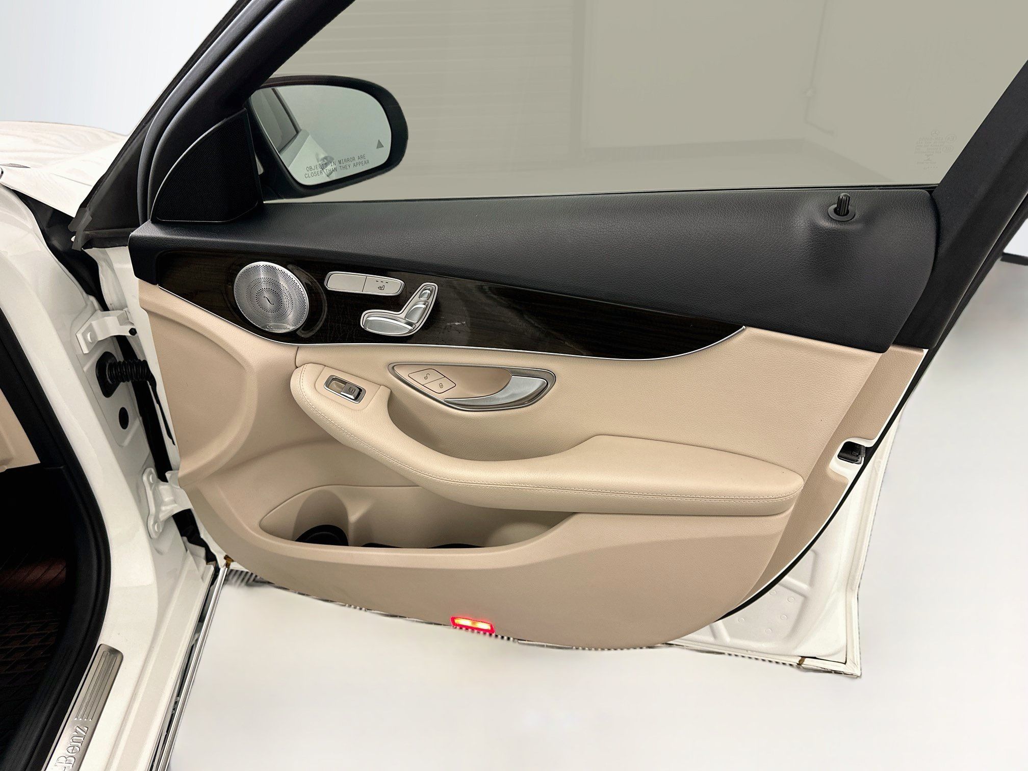 Used 2018 Mercedes-Benz C 300 4MATIC Sedan image 35