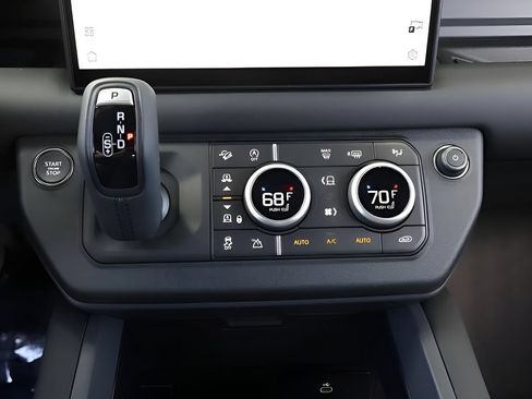 Used 2025 Land Rover Defender 110 S AWD/4WD image 23