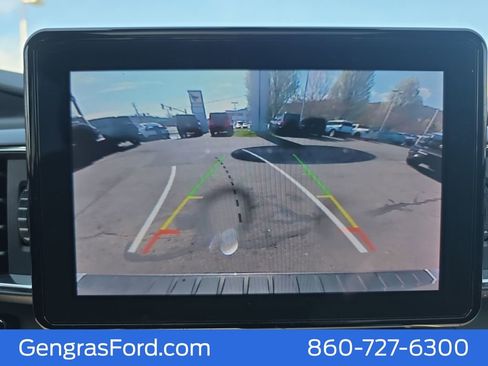 Certified 2022 Ford Explorer XLT w/ Equipment Group 202A AWD/4WD image 35