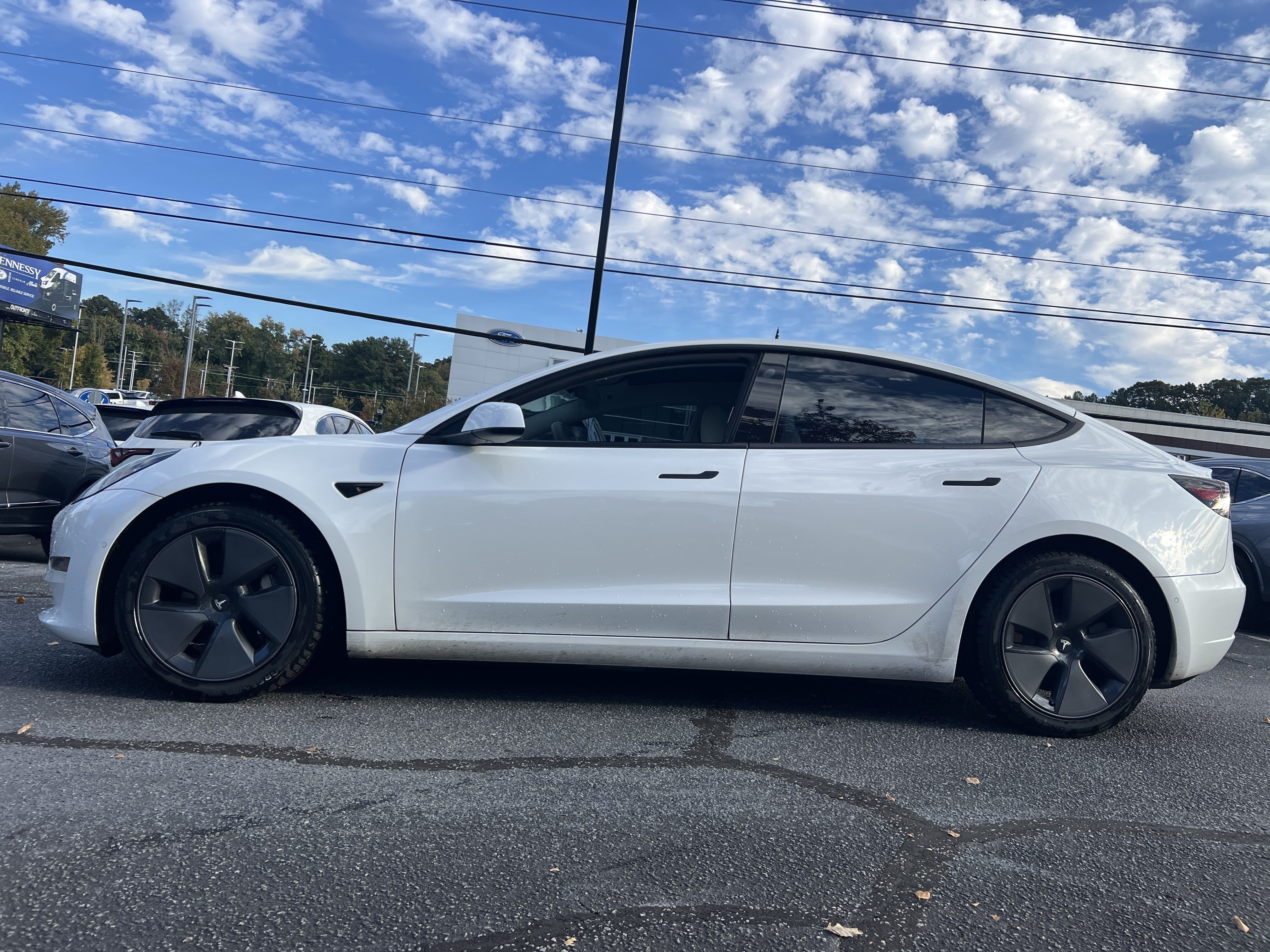 Used 2021 Tesla Model 3 Standard Range Plus RWD image 2