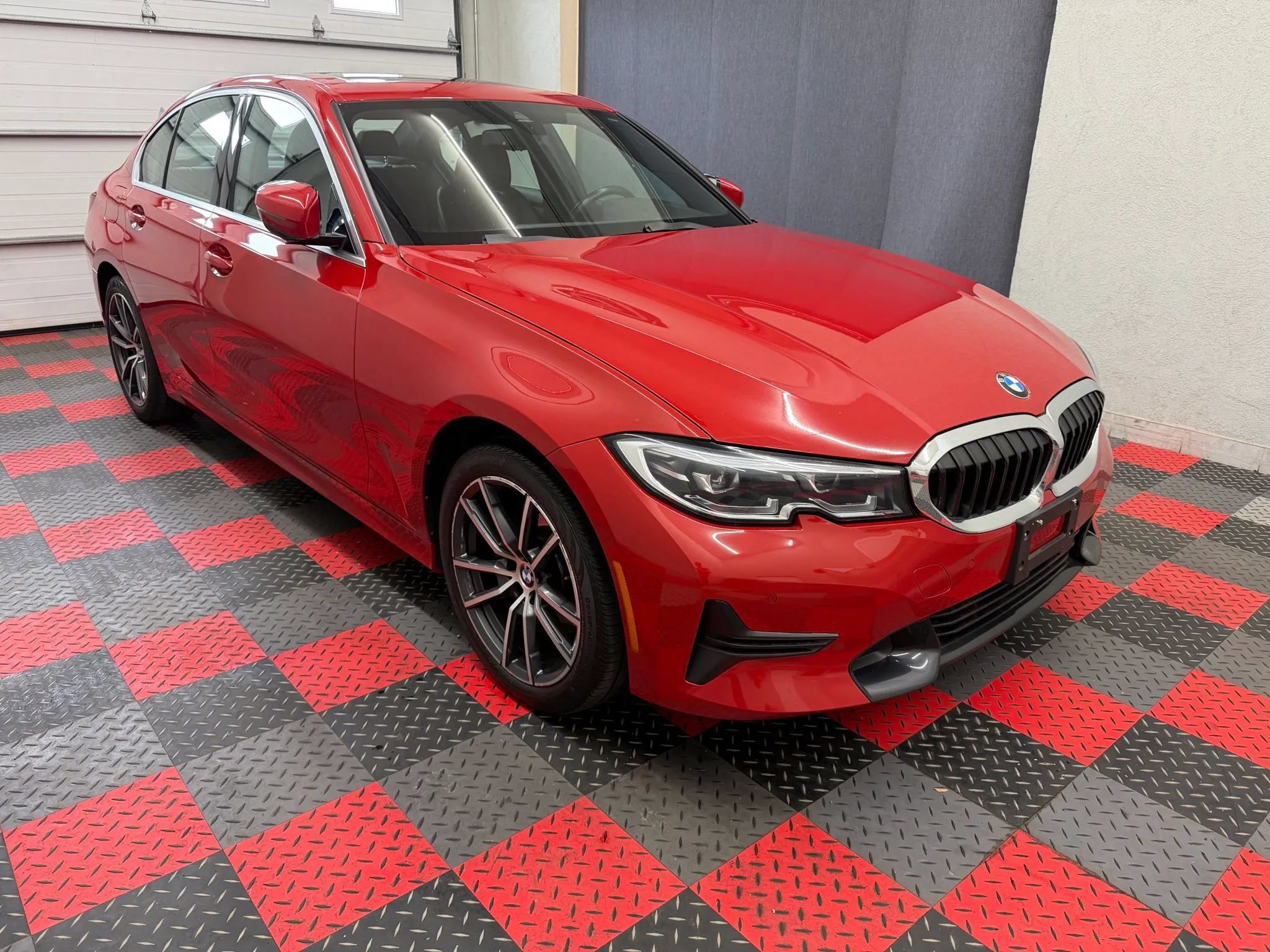 Used 2022 BMW 330i xDrive Sedan w/ Driving Assistance Package AWD/4WD image 2