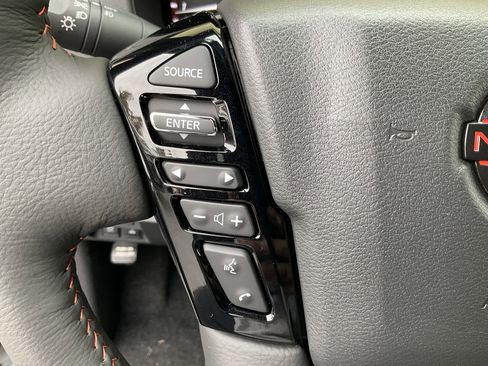 Used 2026 Nissan Frontier PRO-4X w/ Pro-4x Convenience Package image 32