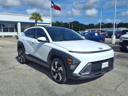 Used 2024 Hyundai Kona Limited AWD/4WD image 20