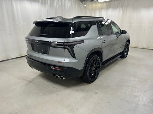 Used 2025 Chevrolet Traverse RS w/ LPO, Floor Liner Package AWD/4WD image 5