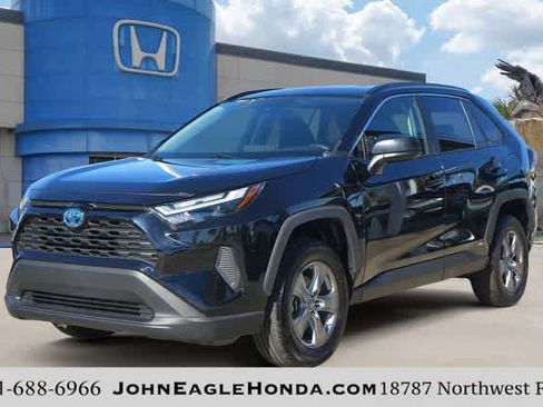 Used 2024 Toyota RAV4 LE image 1