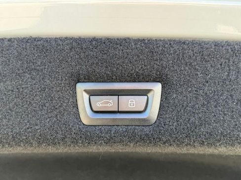 Certified 2023 BMW 740i w/ Parking Assistance Package RWD image 18