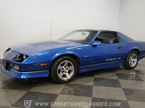 Used 1989 Chevrolet Camaro IROC-Z RWD image 7