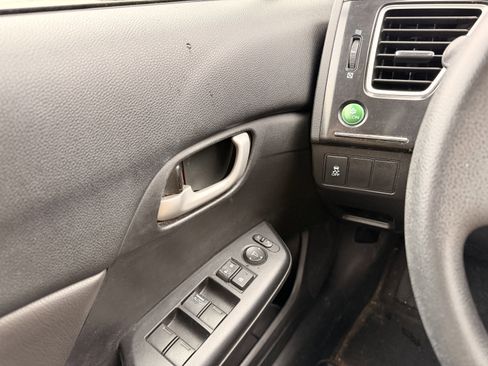 Used 2013 Honda Civic LX image 19