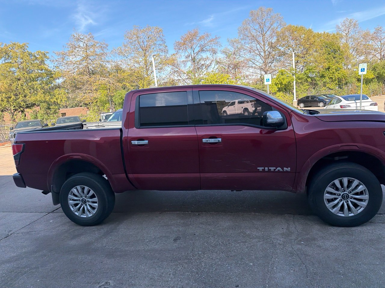 Used 2023 Nissan Titan Platinum Reserve w/ Moonroof Package AWD/4WD image 2