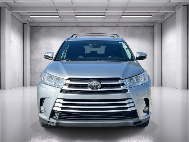 Used 2018 Toyota Highlander XLE AWD/4WD image 8