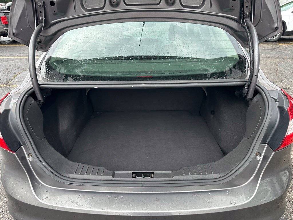 Used 2012 Ford Focus S FWD image 22