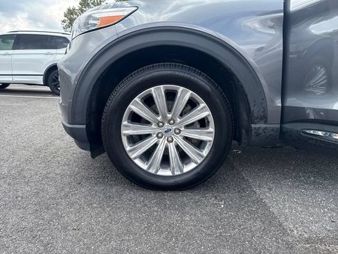 Used 2022 Ford Explorer Limited w/ Equipment Group 301A AWD/4WD image 27