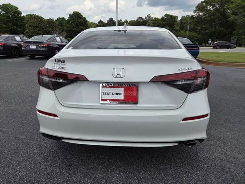 Used 2025 Honda Civic Sport image 11