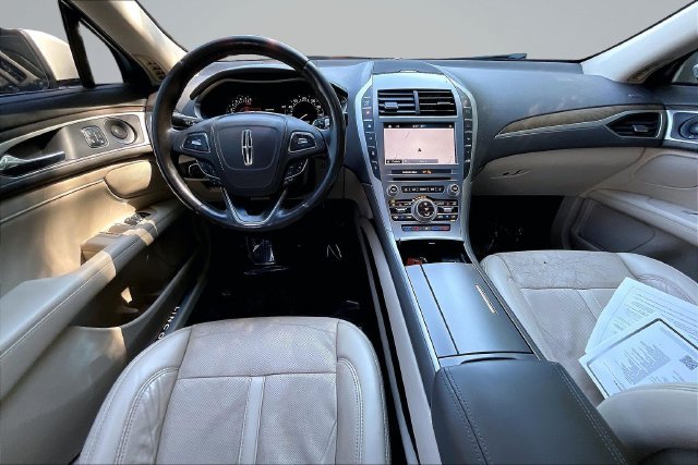 Used 2018 Lincoln MKZ Reserve w/ Technology Package FWD image 17