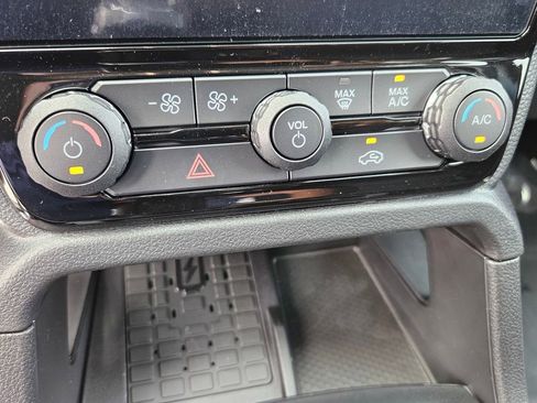 New 2025 Ford Ranger XLT w/ Equipment Group 301A High image 17