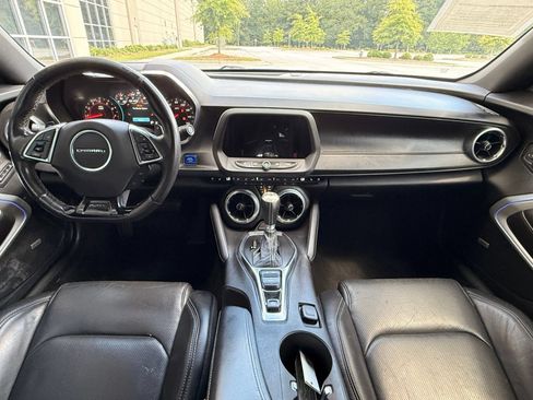 Used 2017 Chevrolet Camaro LT RWD image 23