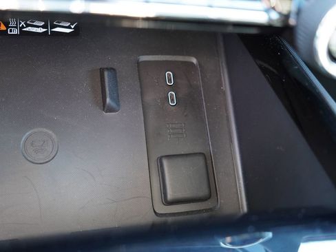 Certified 2025 Chevrolet Silverado EV RST image 33